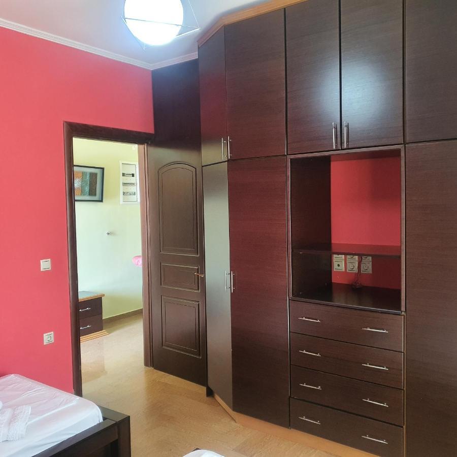 Mihal Suites Sarandë Esterno foto