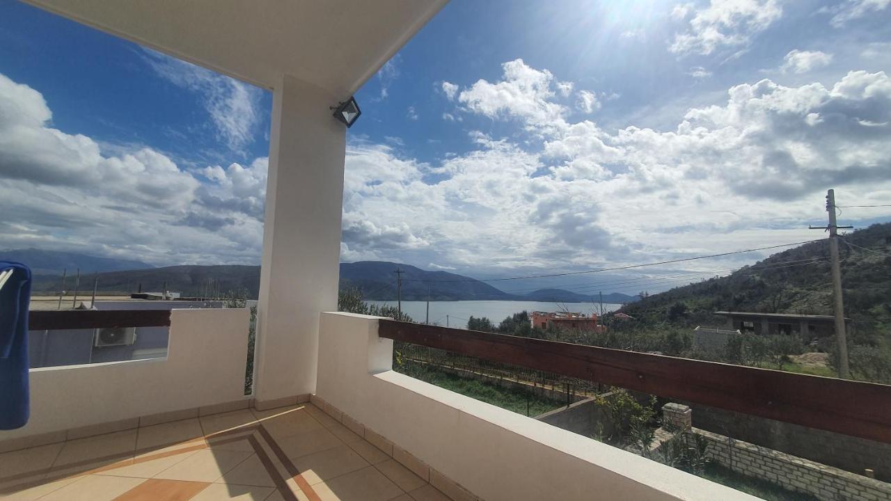 Mihal Suites Sarandë Esterno foto